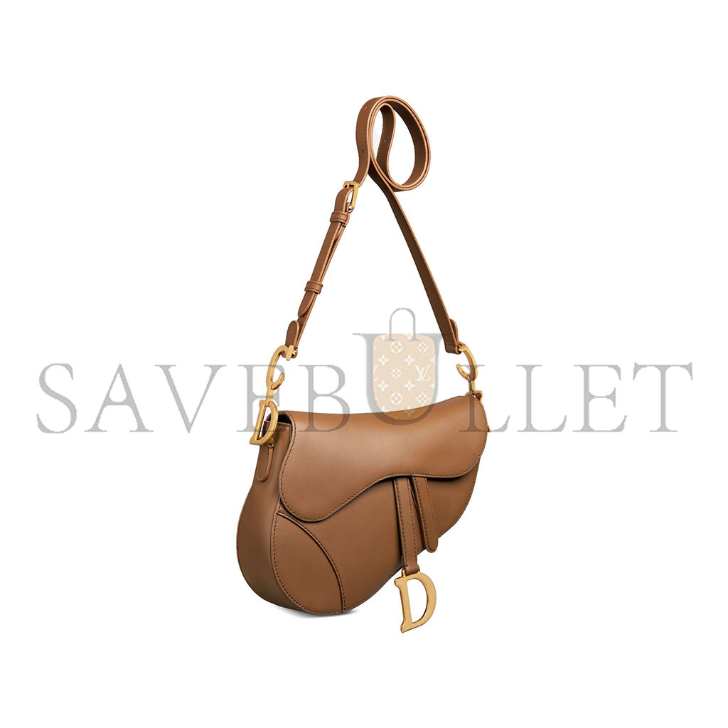 DIOR BOLSA SOFT SADDLE MÉDIA COM ALÇA M0466CBUW_M59M (24*21*7cm)